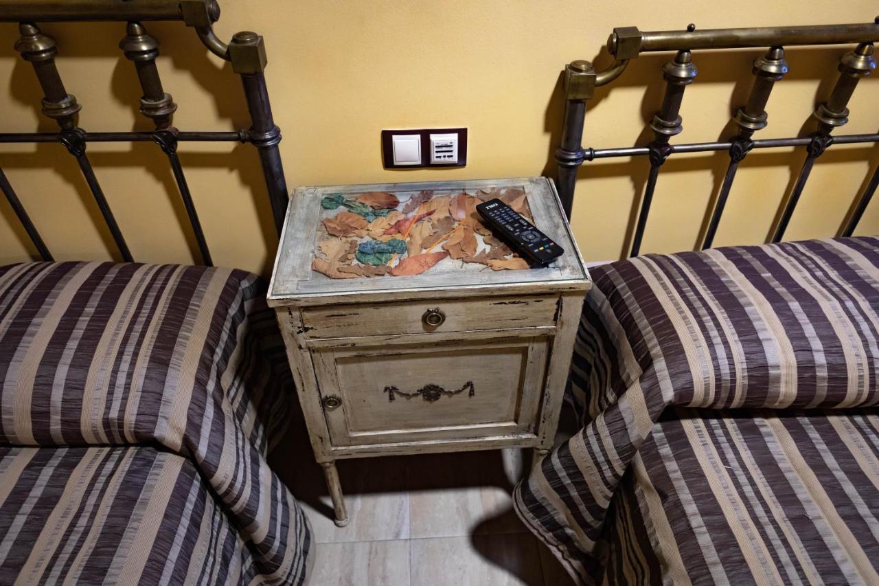 Hotel Un Lugar En La Vecilla Dueñas Eksteriør bilde