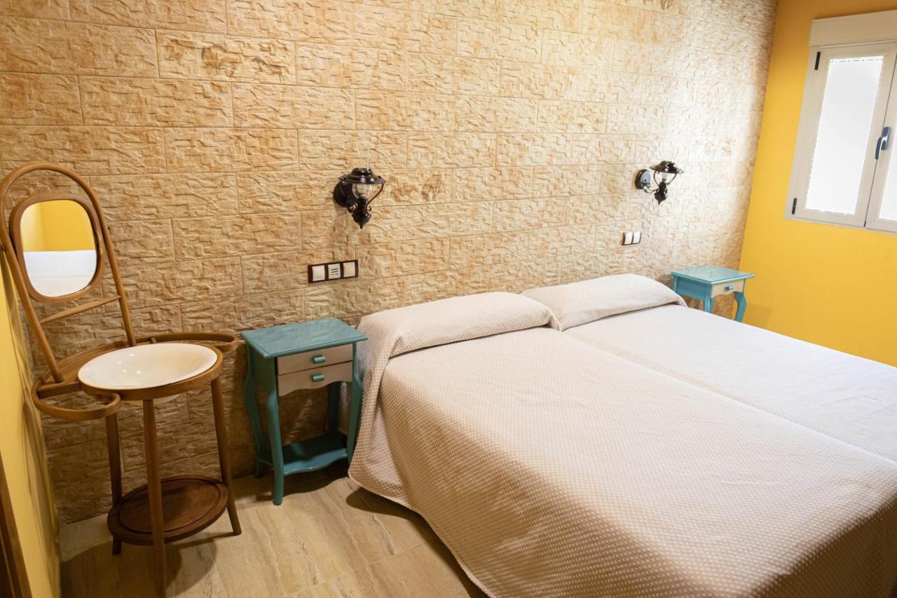 Hotel Un Lugar En La Vecilla Dueñas Eksteriør bilde